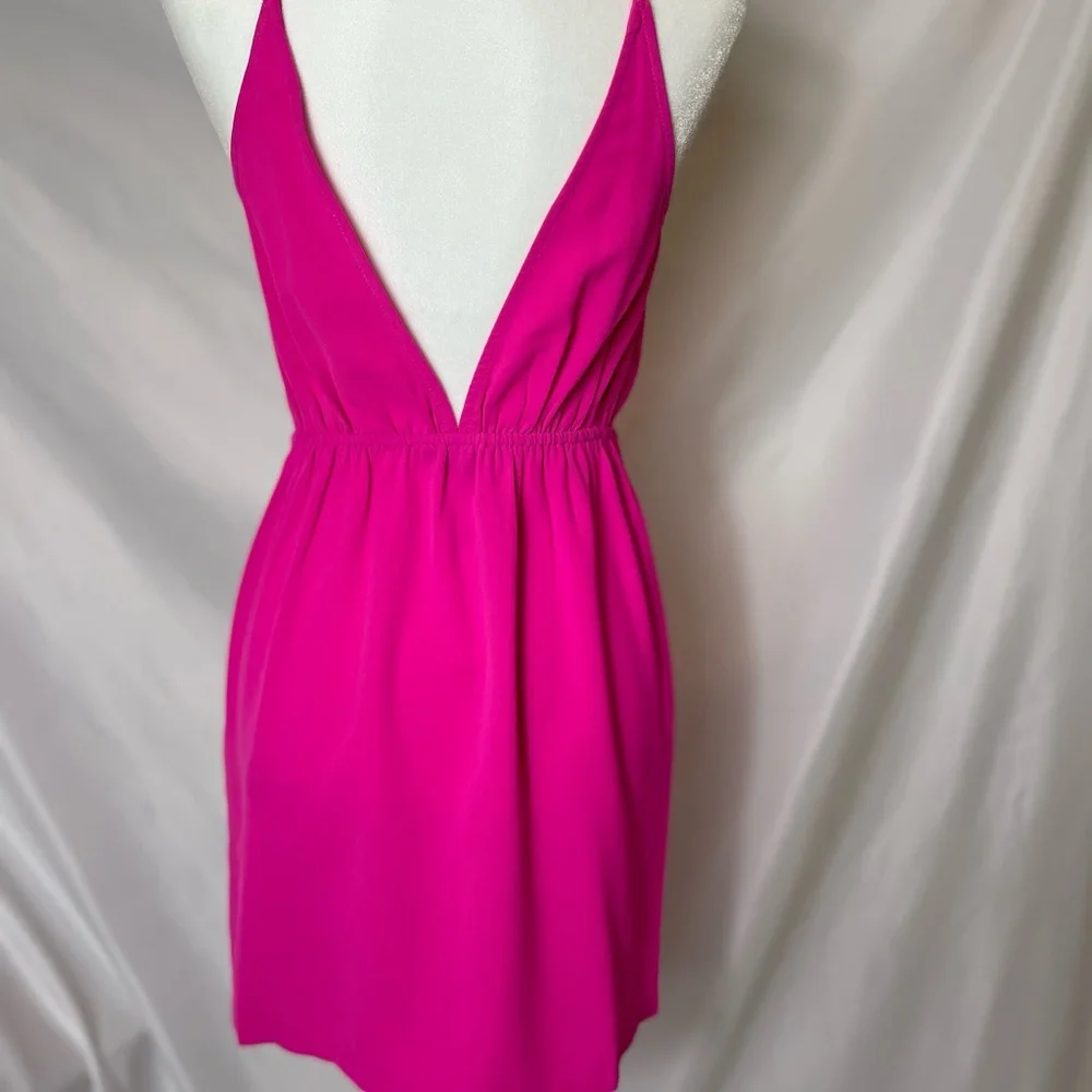 Elegant Pink Women's Dress - Picture 3 of 3